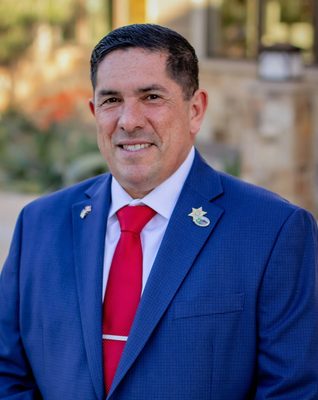 Robert Pequeño